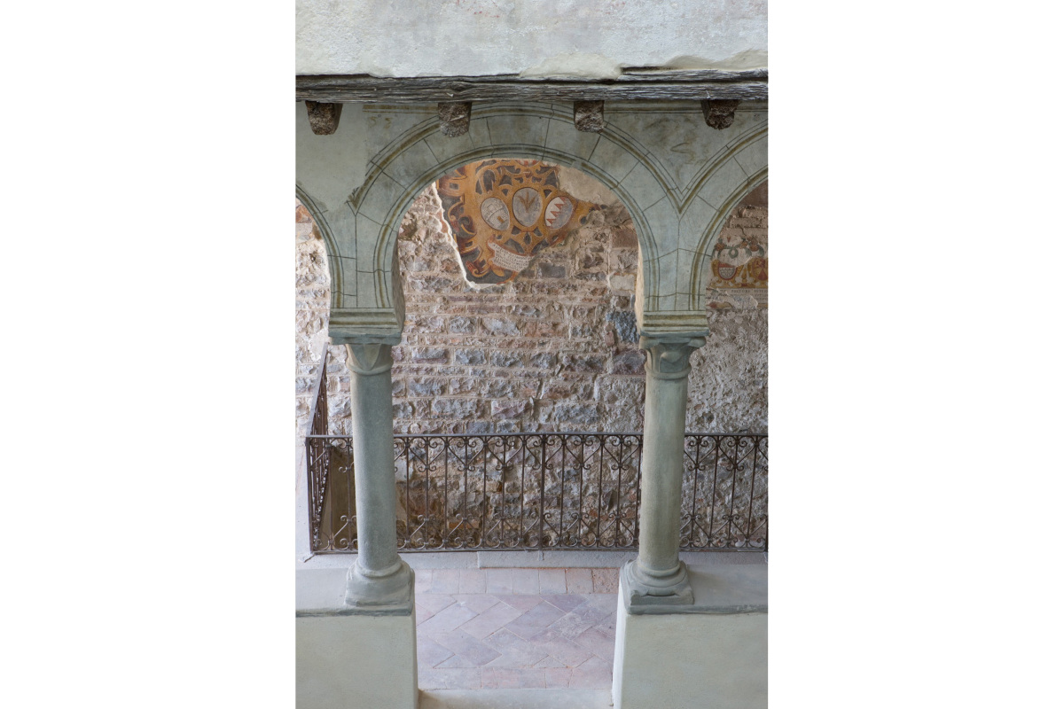 Comm.: città di Bergamo - Restauro del Palazzo del Podestà i fini museali - archh. Tosi, Baretti, Boldorini e Gonella - Patio coperto (Foto P.Stroppa)